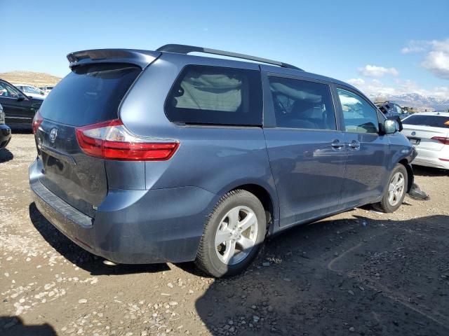 2015 Toyota Sienna LE