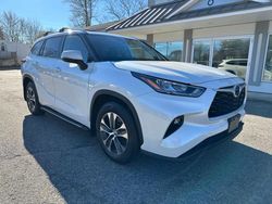 Salvage cars for sale from Copart North Billerica, MA: 2020 Toyota Highlander XLE