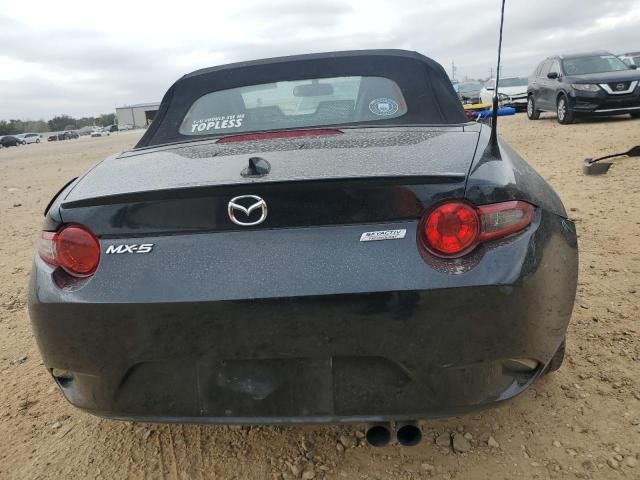 2016 Mazda MX-5 Miata Club