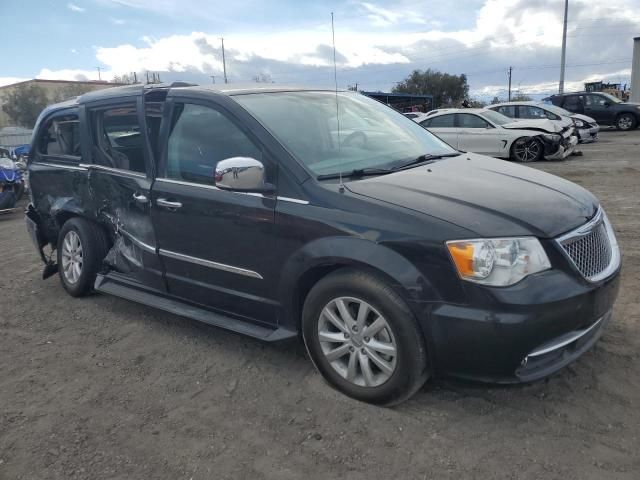 2016 Chrysler Town & Country Limited Platinum