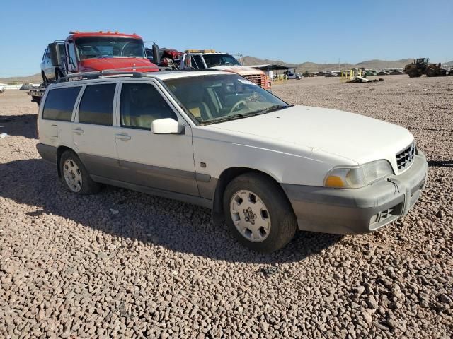 2000 Volvo V70 XC