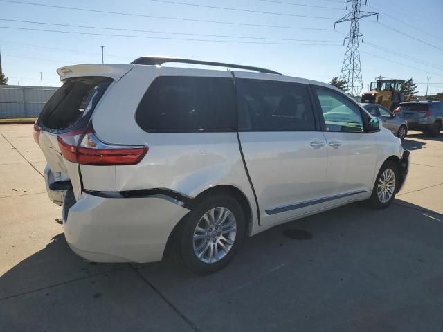 2015 Toyota Sienna XLE