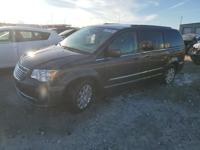 2016 Chrysler Town & Country Touring