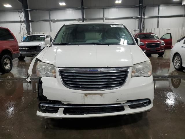 2013 Chrysler Town & Country Touring