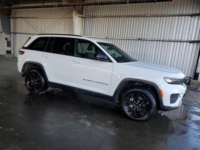 2024 Jeep Grand Cherokee Laredo