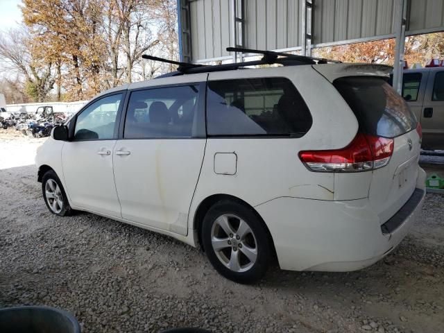 2011 Toyota Sienna LE