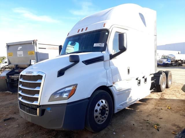 2018 Freightliner Cascadia 126