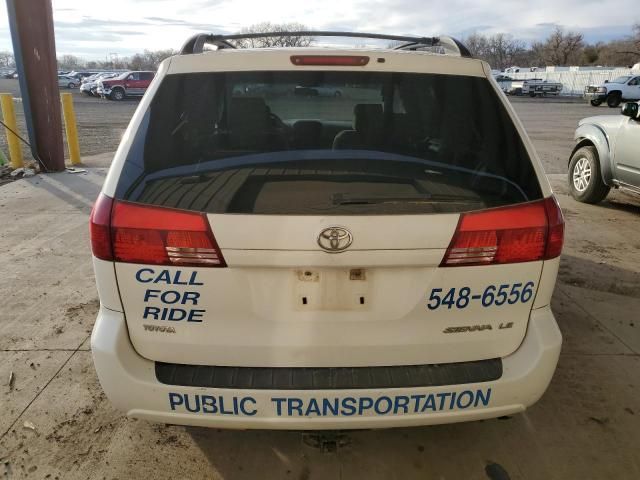 2004 Toyota Sienna CE