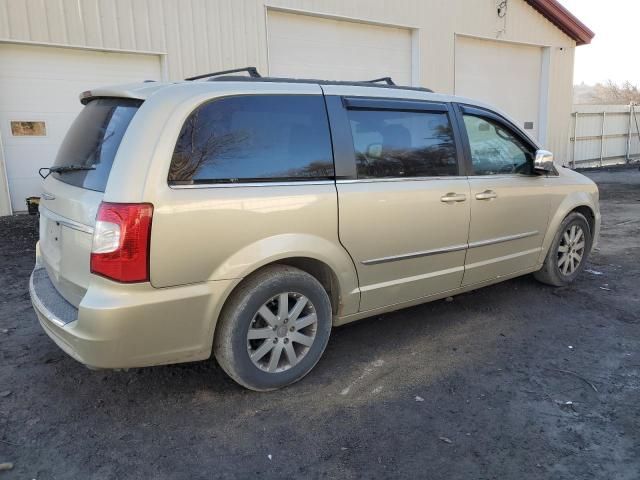 2011 Chrysler Town & Country Touring L