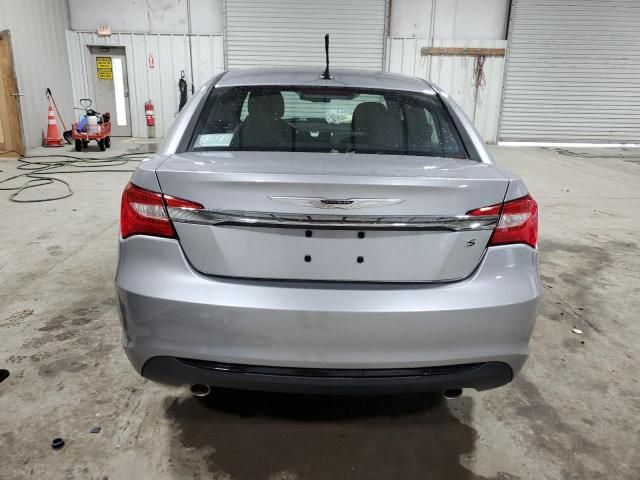 2013 Chrysler 200 Touring