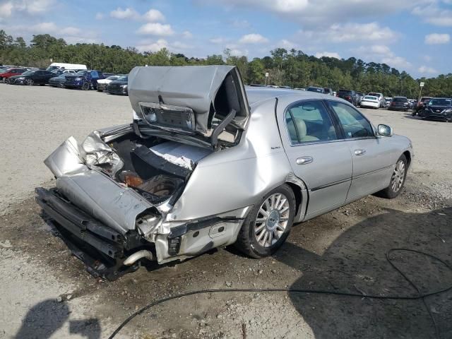 2004 Lincoln Town Car Executive