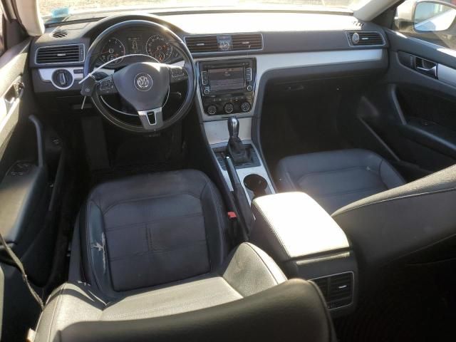 2013 Volkswagen Passat SE