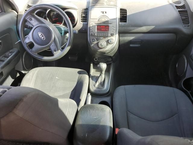 2011 KIA Soul +