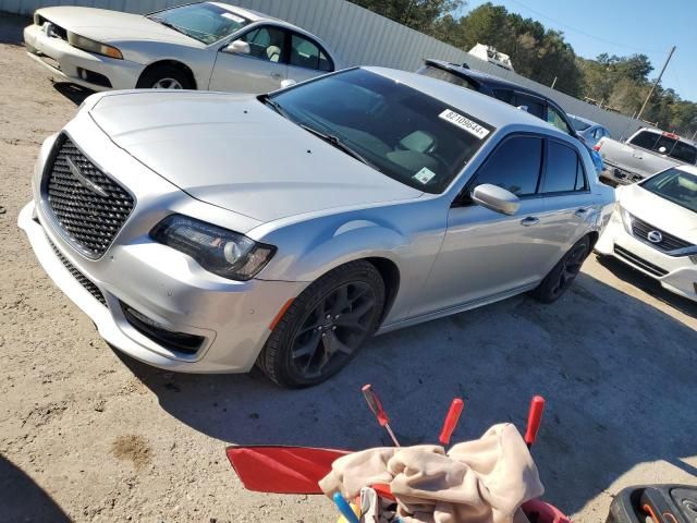 2022 Chrysler 300 Touring L