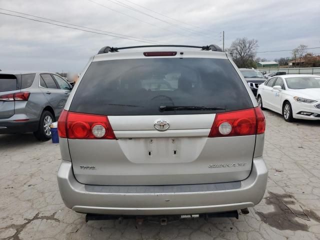 2006 Toyota Sienna XLE