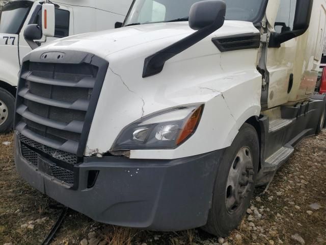 2021 Freightliner Cascadia 126