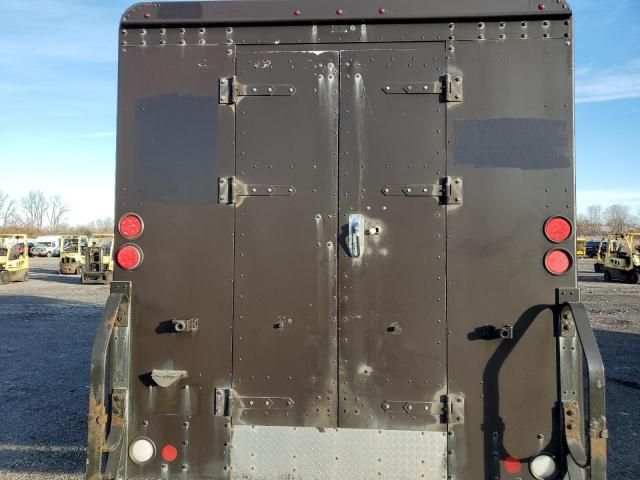 2009 Freightliner Chassis M Line WALK-IN Van