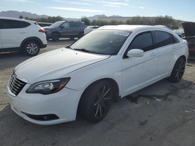 2013 Chrysler 200 Touring