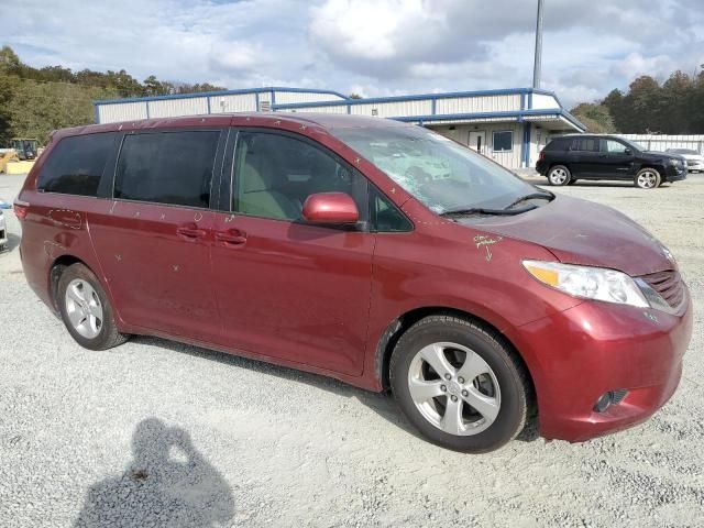 2015 Toyota Sienna LE