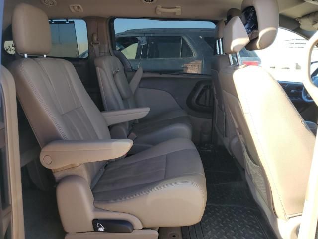 2015 Chrysler Town & Country Touring