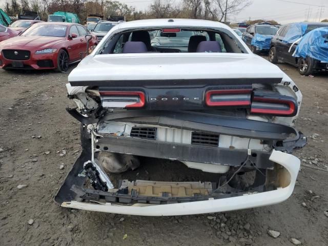 2015 Dodge Challenger SXT