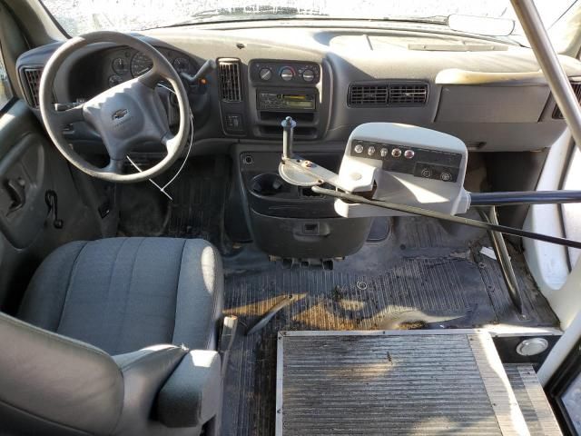 2002 Chevrolet Express G3500