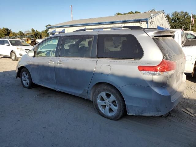 2011 Toyota Sienna LE