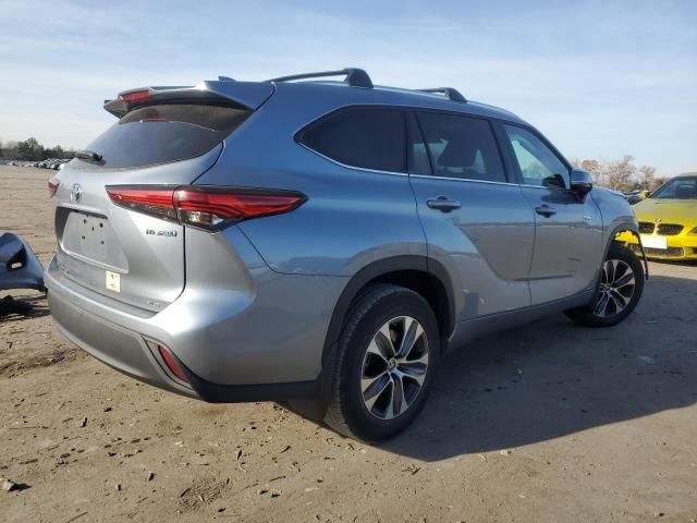 2021 Toyota Highlander Hybrid XLE