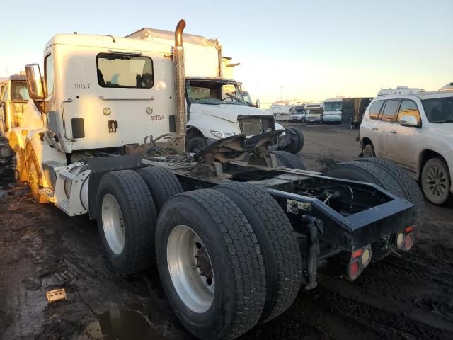 2016 Peterbilt 579