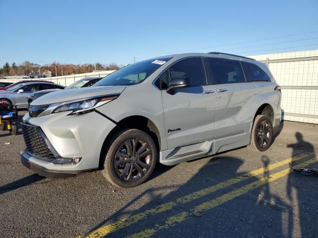 2024 Toyota Sienna XSE