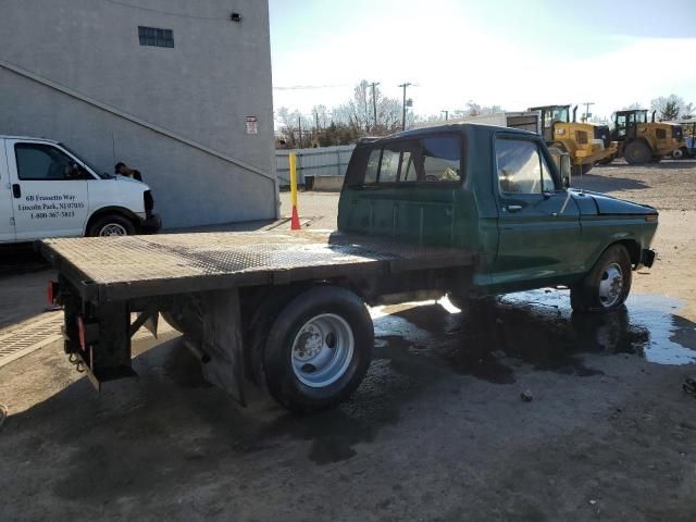 1974 Ford E-250