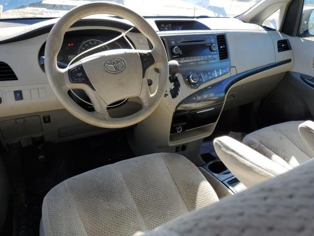 2014 Toyota Sienna LE