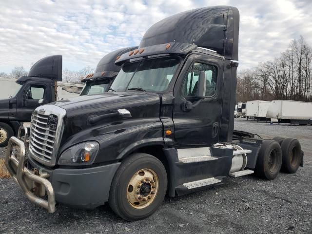 2016 Freightliner Cascadia 125