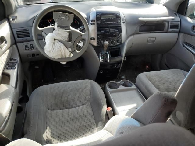 2006 Toyota Sienna CE