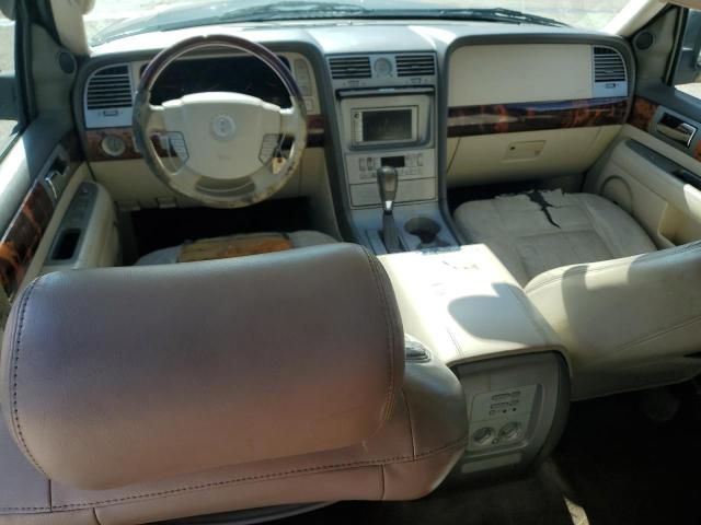 2004 Lincoln Navigator