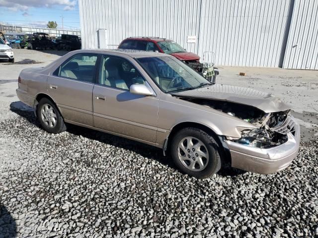 1999 Toyota Camry LE