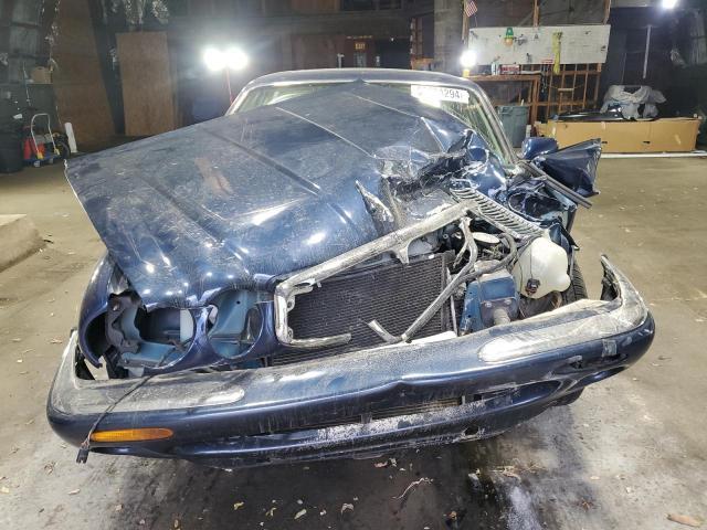 2002 Jaguar XJ8