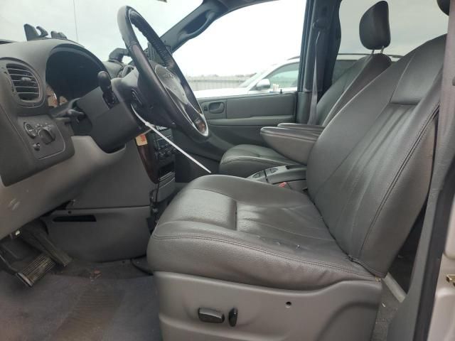 2004 Chrysler Town & Country Touring