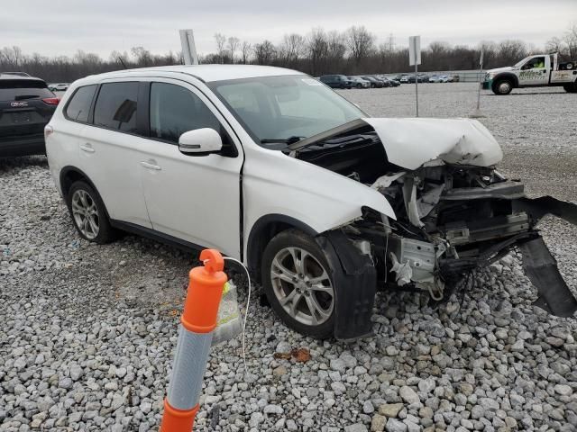 2015 Mitsubishi Outlander SE