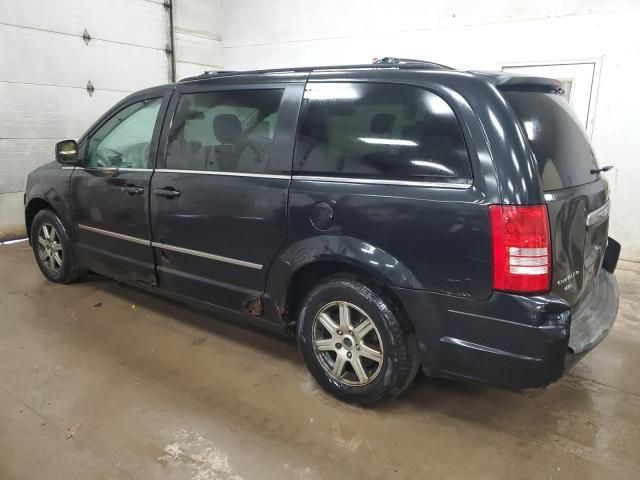 2010 Chrysler Town & Country Touring