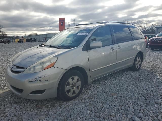 2008 Toyota Sienna XLE