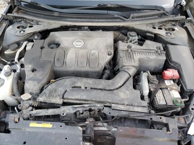 2010 Nissan Altima Base