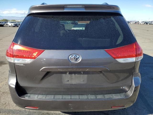 2013 Toyota Sienna LE