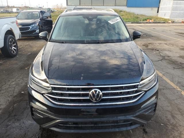 2023 Volkswagen Tiguan SE