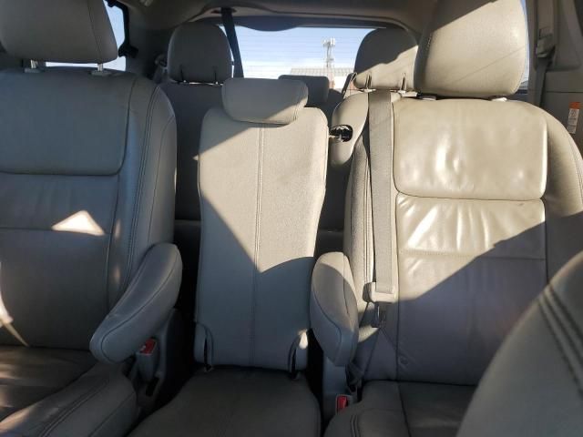 2016 Toyota Sienna XLE