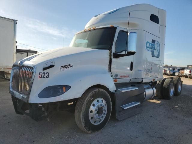 2018 International LT625