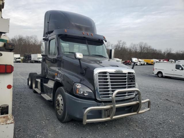 2017 Freightliner Cascadia 125