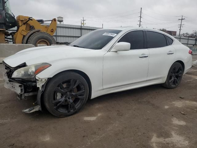 2011 Infiniti M56