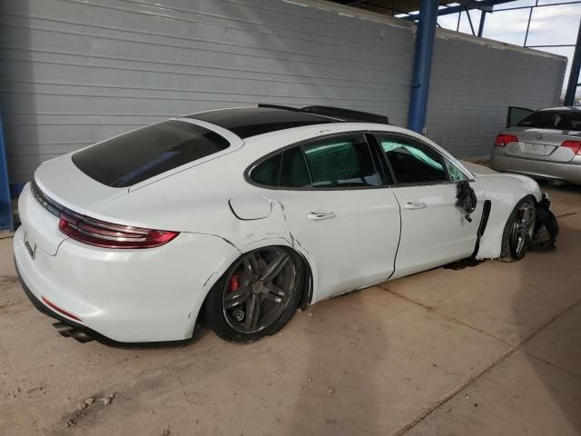 2018 Porsche Panamera 4S