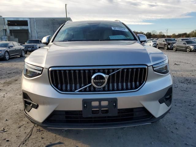 2024 Volvo XC40 Plus